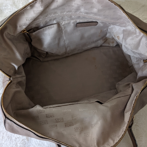 Michael Kors Weekender Bag - Picture 8 of 9